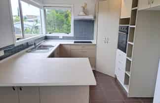 100 Barrys Road, Glendene