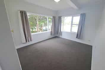 100 Barrys Road, Glendene