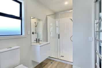 2 Te Ara O Ralph Olsen, Wainuiomata