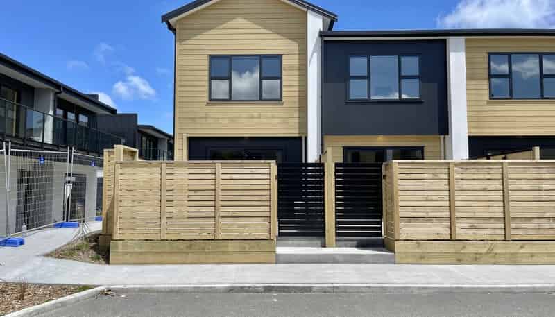 2 Te Ara O Ralph Olsen, Wainuiomata