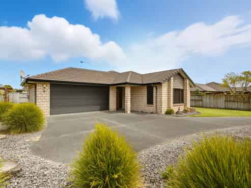 12 Thompson Drive, Papamoa Beach