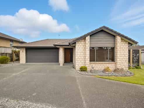 12 Thompson Drive, Papamoa Beach