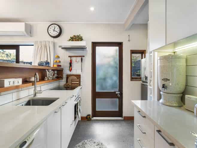 8/14 Fowlds Avenue, Sandringham