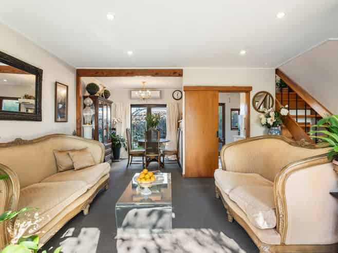 8/14 Fowlds Avenue, Sandringham