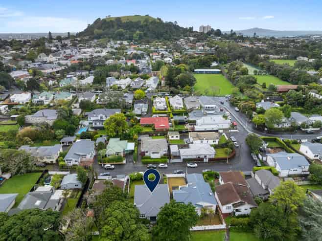 6 Garry Road, Mount Eden