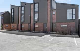 3/230 Blenheim Road, Riccarton