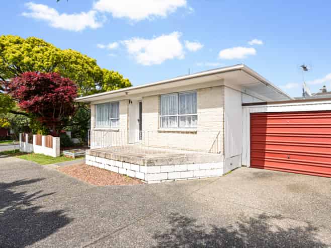 1/12 Tanoa Place, Glendene