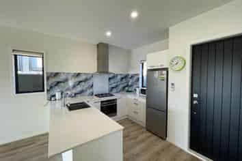 18 Canna Street, Totara Park