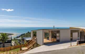 3 Ararat Lane, Clifton