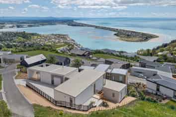 3 Ararat Lane, Clifton