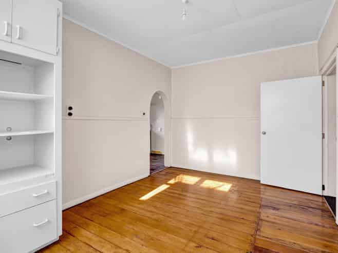 76 Disraeli Street, Hawera