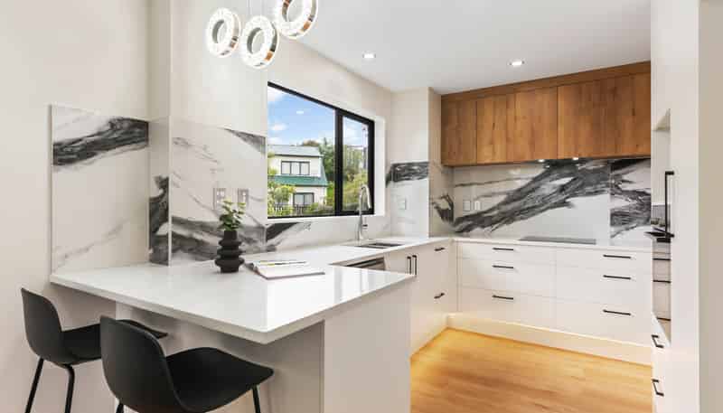 2/17B Eastglen Road, Glen Eden
