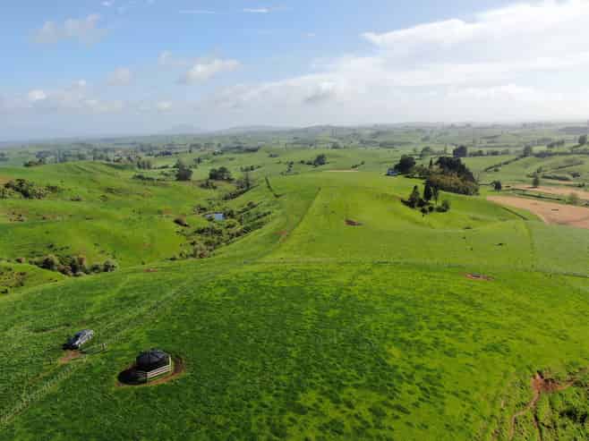 48 Barber Road, Otewa