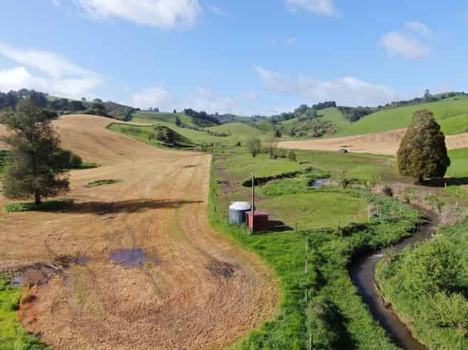 48 Barber Road, Otewa