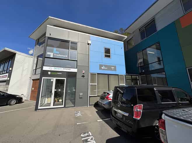 Modern, Self-Contained Office with Parking