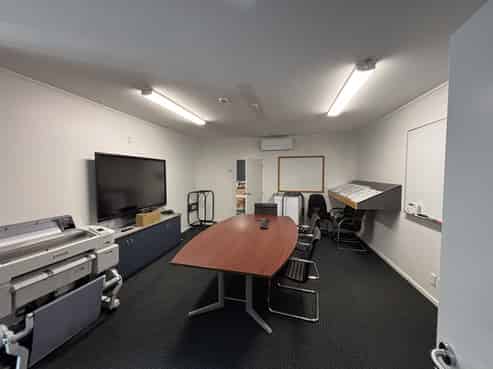 Modern, Self-Contained Office with Parking