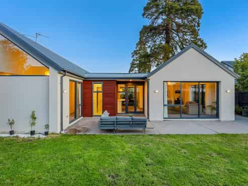 6 Rockport Place, Parklands