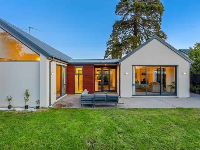 6 Rockport Place, Parklands