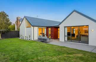 6 Rockport Place, Parklands