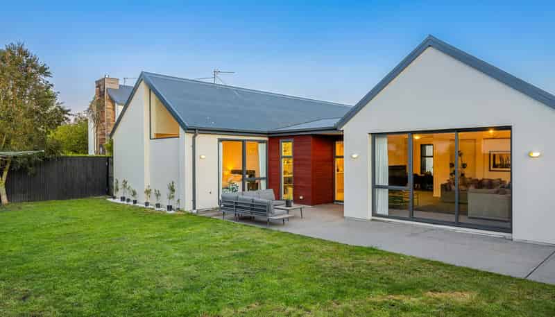 6 Rockport Place, Parklands