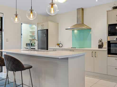 6 Rockport Place, Parklands