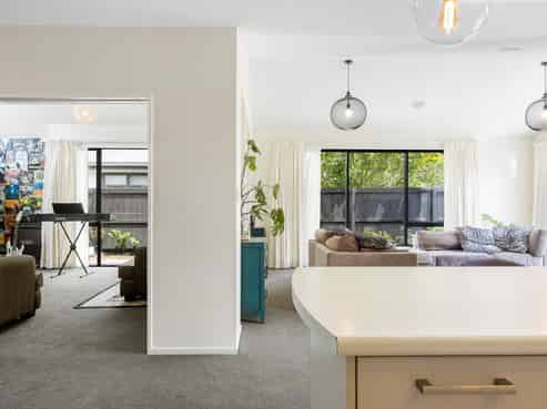 6 Rockport Place, Parklands