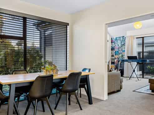 6 Rockport Place, Parklands