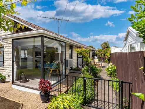 33A Hargest Crescent, Saint Kilda