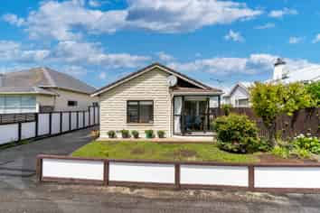 33A Hargest Crescent, Saint Kilda