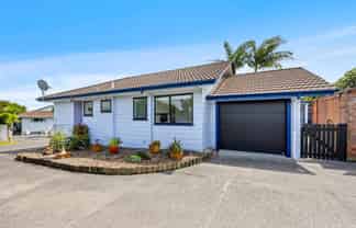 1/77 Santiago Crescent, Unsworth Heights