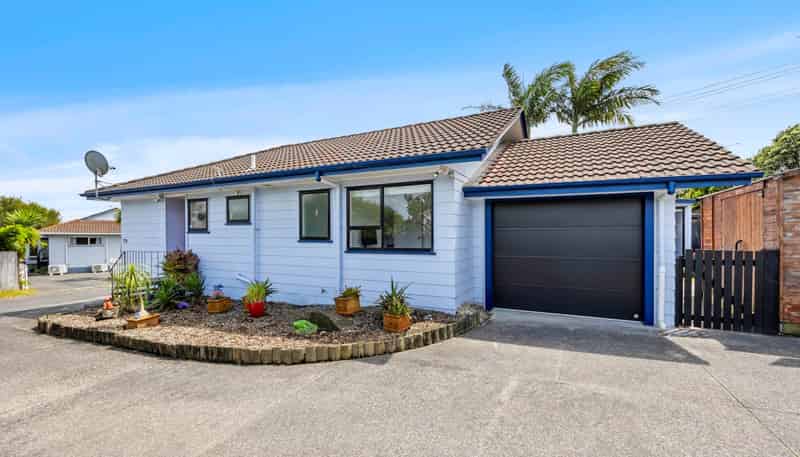 1/77 Santiago Crescent, Unsworth Heights