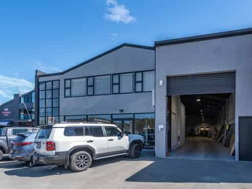Fully leased Sydenham industrial investment 