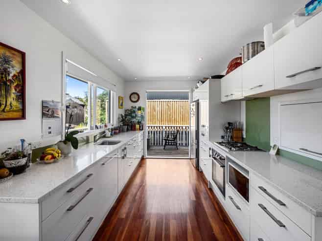 35 Montgomery Avenue, Belmont