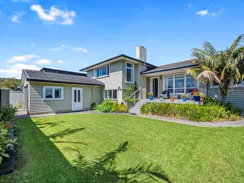 35 Montgomery Avenue, Belmont