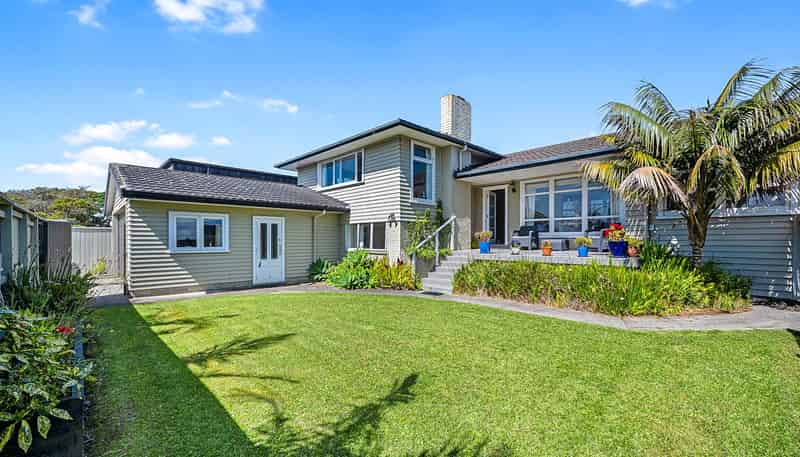 35 Montgomery Avenue, Belmont