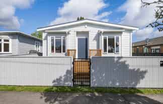 5C Hinekohu Street, New Lynn