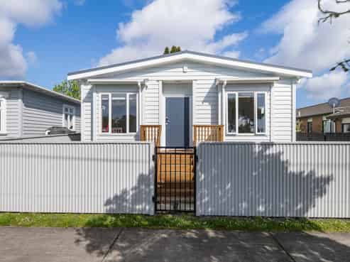 5C Hinekohu Street, New Lynn