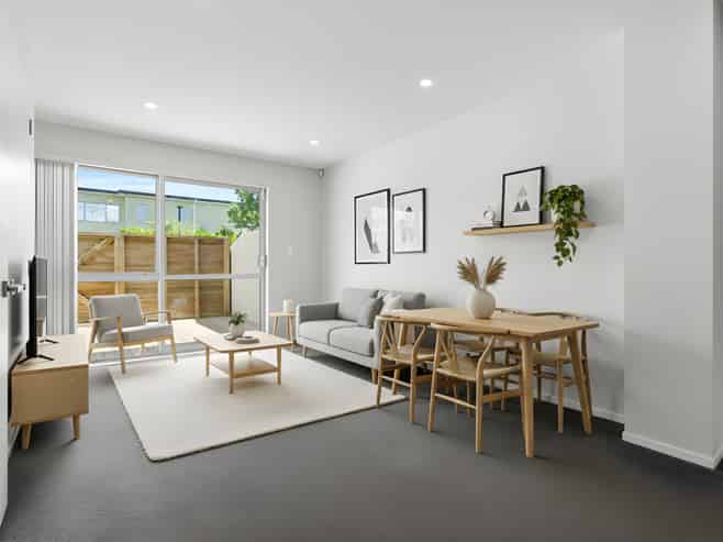 32/11 Ray Small Drive, Papakura