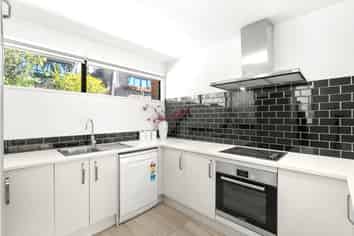 5/40 Brockworth Place, Riccarton