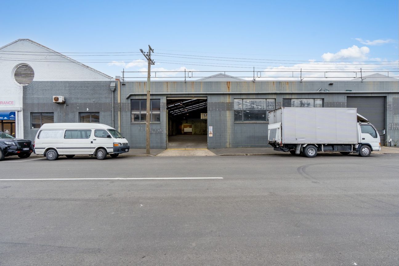 Warehouse with option to split - Vista 2