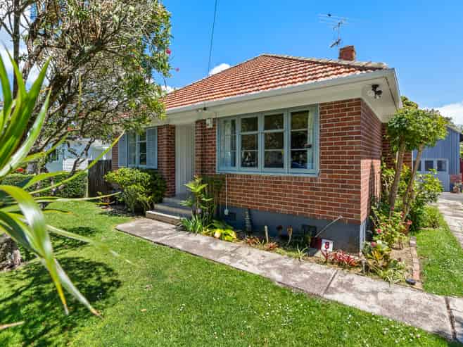 58 Renfrew Avenue, Sandringham