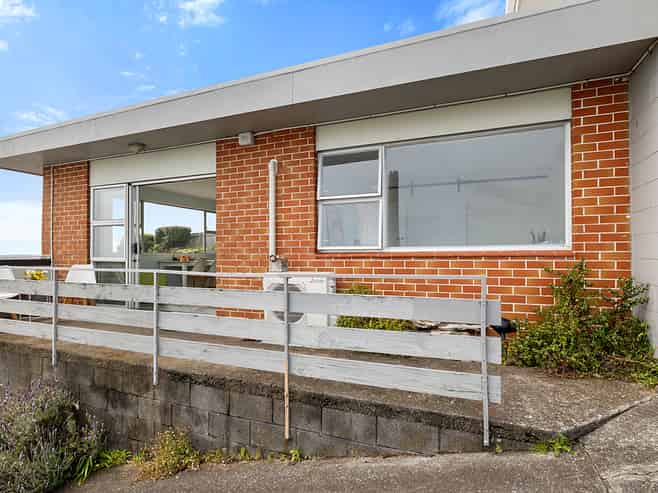 2/31 Findlay Street, Moturoa