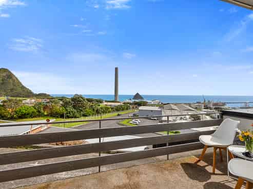 2/31 Findlay Street, Moturoa