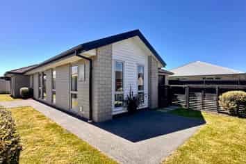 9 Ronaldson Lane, Wigram