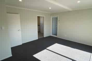 4/25 Newnham Terrace, Upper Riccarton