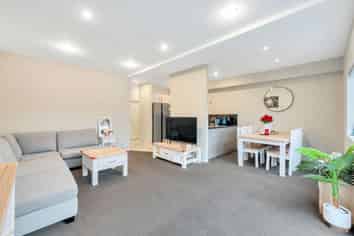 10/45a Swanson Road, Henderson