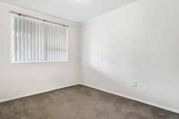 18 Becker Drive, Weymouth