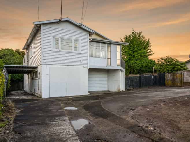 72 Don Buck Road, Massey