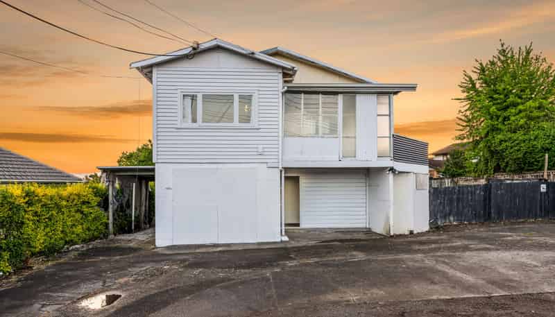 72 Don Buck Road, Massey