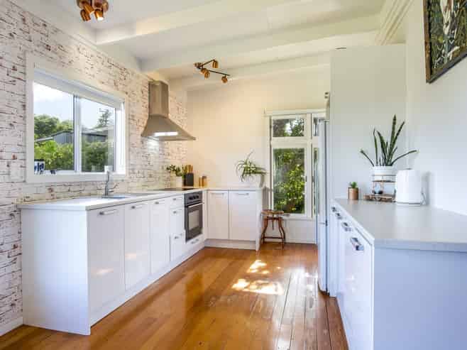 37 Makiri Street, Helensville